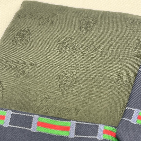 Vintage Gucci Necktie-Rare!  Great condition! - Picture 4 of 7